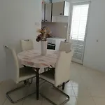Sruk شقة