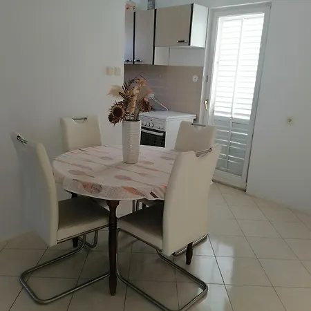 Sruk Apartment