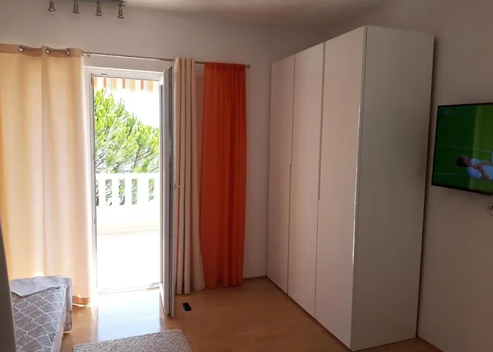 Apartman Sruk *