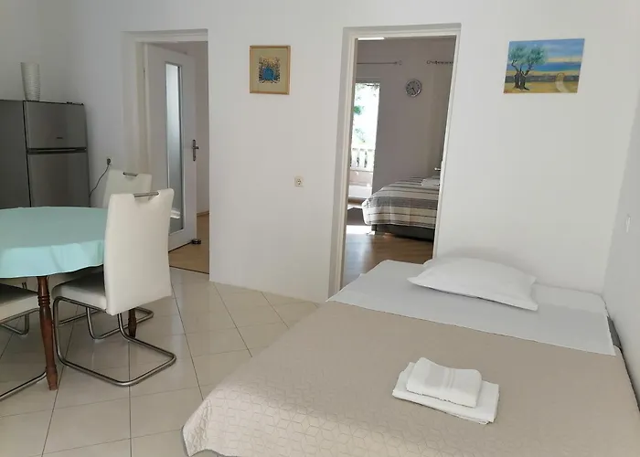 Apartman Sruk *